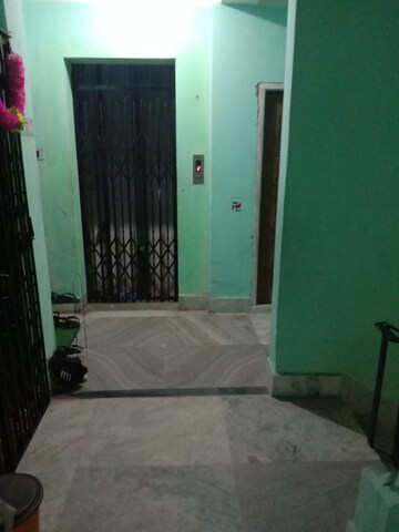 Lift in 2 BHK Apartment at Sodepur – for Sale