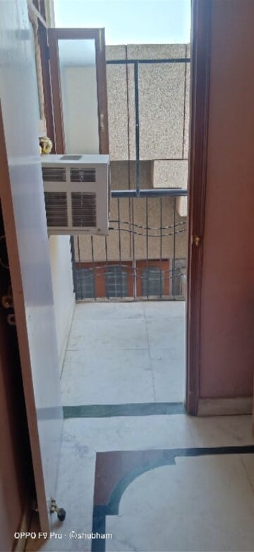 Balcony in 2 BHK Villa at Wazirganj – for Rent