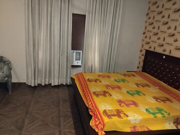 Bedroom in 2 BHK Villa at Wazirganj – for Rent