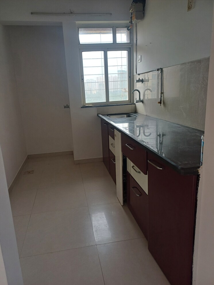 Kitchen, puranik-city 1 Bedroom 447 Sq.Ft. Apartment In Kasarvadavali Thane 8115120