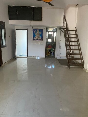 Parking in 2 BHK Independent House at Gomti Nagar – for Rent