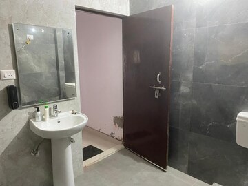 Bathroom in 2 BHK Independent House at Gomti Nagar – for Rent