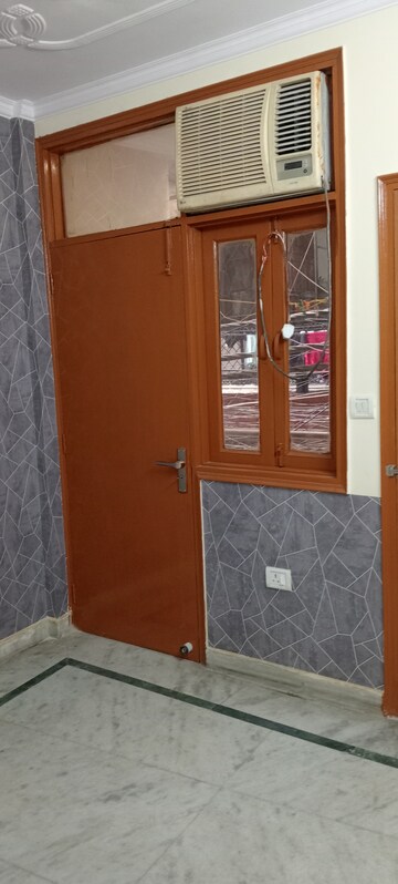 Bathroom in 2 BHK Builder Floor at Govindpuri – for Rent