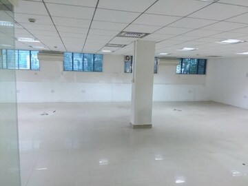  Office Space For Rent in Malad West