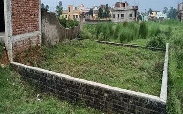 Plot For Sale in Sikandrabad