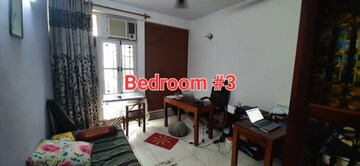 Master Bedroom in 3 BHK Builder Floor at Unitech South City II, Sector 50 – for Rent