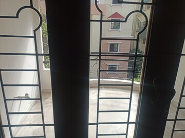 Staircase in 2 BHK Apartment at Begumpet – for Rent