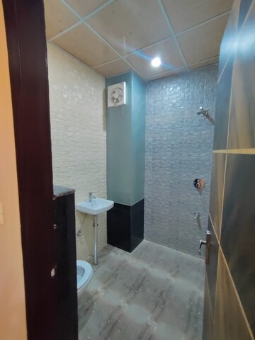 Master Bedroom in 4 BHK Apartment at UDB Indus, Mansarovar – for Rent
