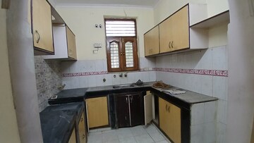 Kitchen in 6+ BHK Villa at Sector 48 – for Rent