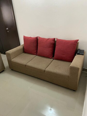 Furnished Amenities in 1 BHK Apartment at Eldeco Edge, Sector 119 – for Rent