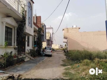  Plot For Sale in Sector 82