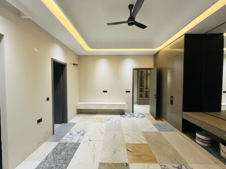 Bedroom, sector 42 4 Bedroom 4050 Sq.Ft. Builder Floor In Sector 42 Faridabad 8115643