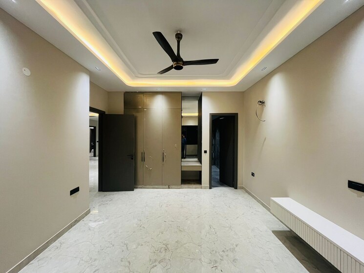 Master Bedroom, sector 42 4 Bedroom 4050 Sq.Ft. Builder Floor In Sector 42 Faridabad 8115643