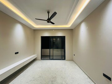 Master Bedroom in 4 BHK Builder Floor at Sector 28 – for Sale