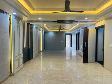 Living Room in 4 BHK Builder Floor at Sector 28 – for Sale