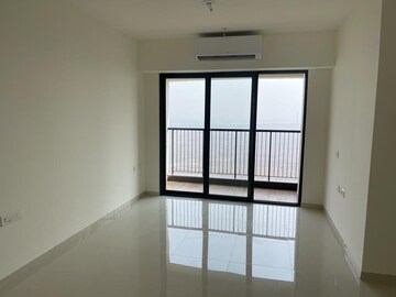 Room in 2 BHK Apartment at Lodha Splendora, Ghodbunder Road – for Sale