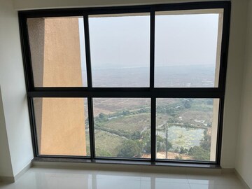 Room in 2 BHK Apartment at Lodha Splendora, Ghodbunder Road – for Sale
