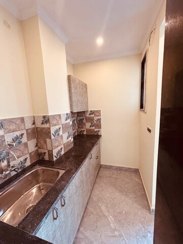 Kitchen in 3 BHK Builder Floor at Sector 46 – for Rent