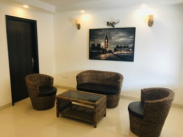 Living Room in 4 BHK Builder Floor at Ardee City, Sector 52 – for Rent
