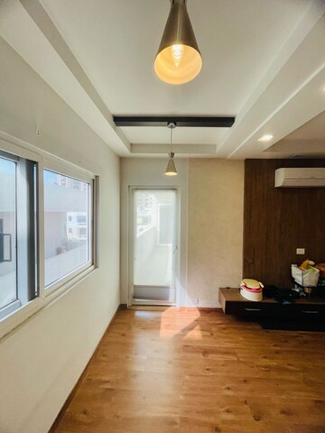 Building Lobby in 4 BHK Builder Floor at Ardee City, Sector 52 – for Rent