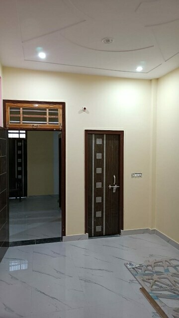 Room in 2 BHK Independent House at Aliganj – for Rent