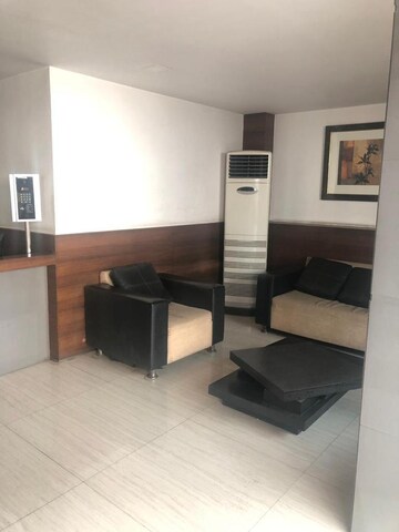Team Area in 4 BHK Apartment at Basant Garden – for Rent