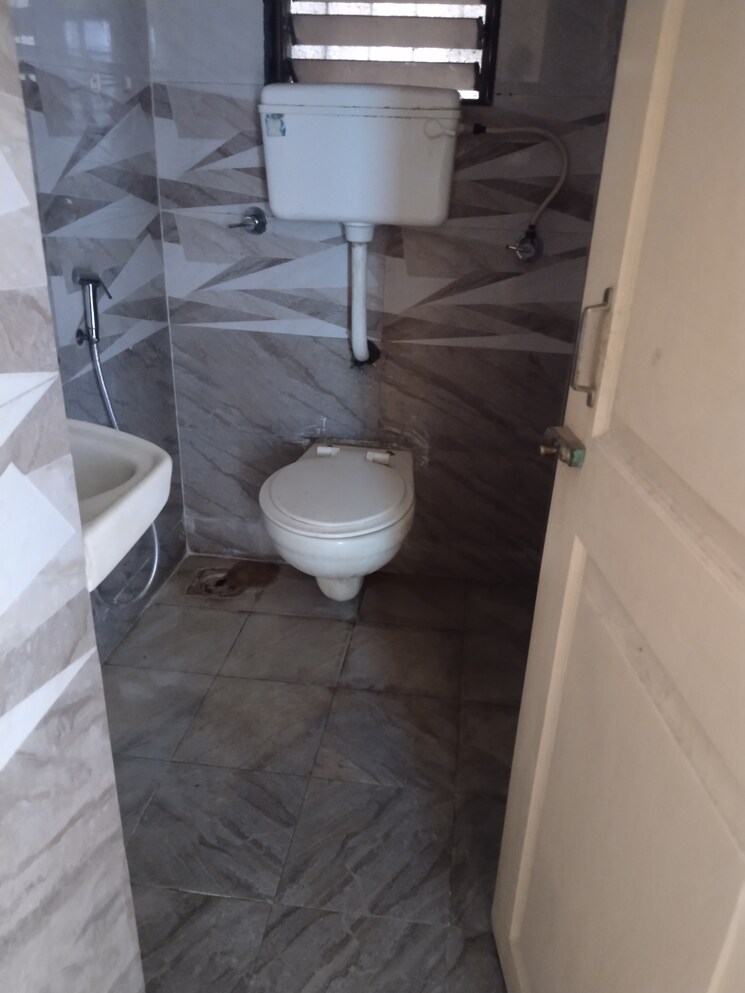 Bathroom, gokul-garden-virar-west 2 Bedroom 750 Sq.Ft. Apartment In Virar West Palghar 8115871