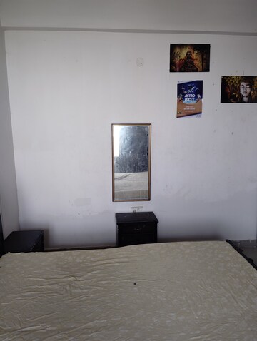 Room in 1 RK Apartment at Sector 127 – for Rent