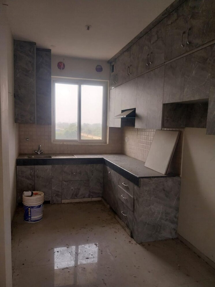 Kitchen, bptp-parkland-pride 3 Bedroom 644 Sq.Ft. Apartment In Sector 77 Faridabad 8115890