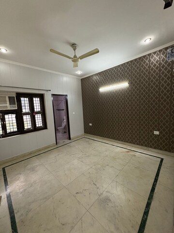 2 BHK Villa For Rent in Unitech Ivory Towers Sector 40 Gurgaon  8115939