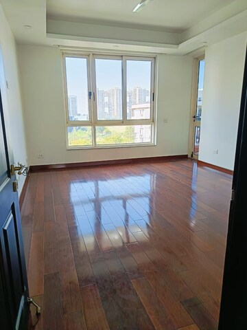 Room in 4 BHK Apartment at Abw La Lagune, Sector 54 – for Sale
