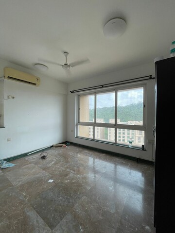 Room in 3 BHK Apartment at Hiranandani Gardens Torino, Powai – for Rent