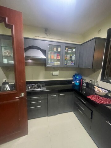 Kitchen in 3.5 BHK Apartment at Chembur – for Rent