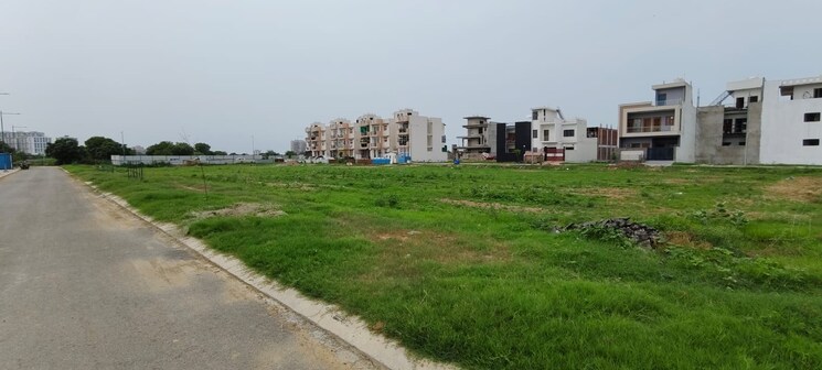undefined, wave-city  200 Sq.Mt. Plot In Wave City Ghaziabad 8116120
