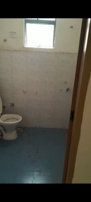 Bathroom in 2 BHK Apartment at Ninex RMG Residency, Sector 37c – for Rent