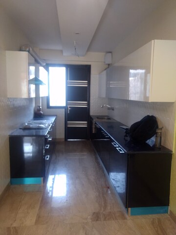 Kitchen in 3 BHK Builder Floor at Sector 45 – for Rent