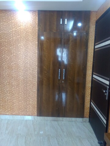 Furnished Amenities in 3 BHK Builder Floor at Sector 45 – for Rent