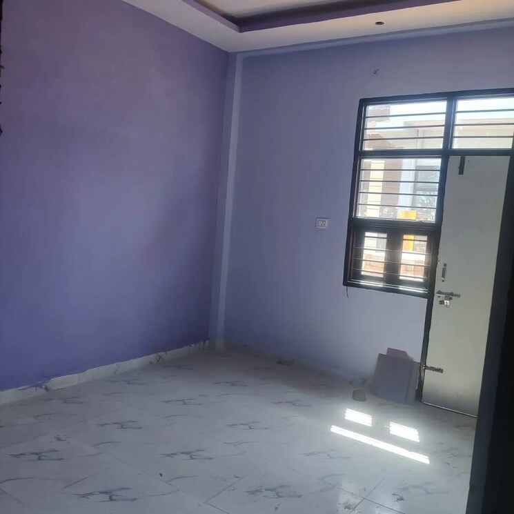 Room, vrindavan-garden 2 Bedroom 91 Sq.Yd. Independent House In Sector 16b Greater Noida Greater Noida 8116147