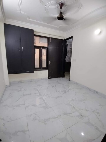 Bedroom in 2 BHK Builder Floor at Chattarpur – for Rent