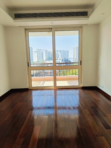 Room in 2 BHK Apartment at Saya Gold Avenue, Vaibhav Khand – for Sale