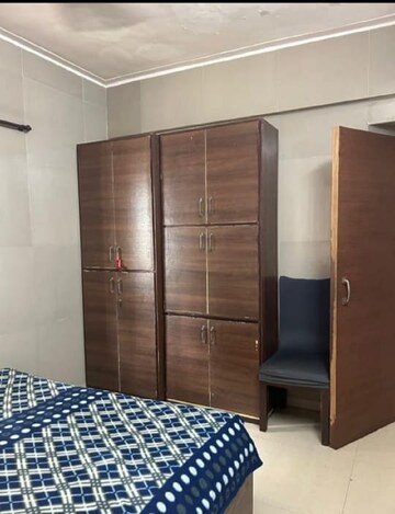 Bedroom in 1 BHK Apartment at Bandra West – for Rent