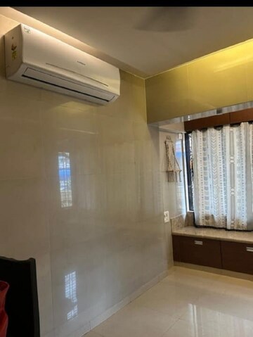 Room in 1 BHK Apartment at Bandra West – for Rent