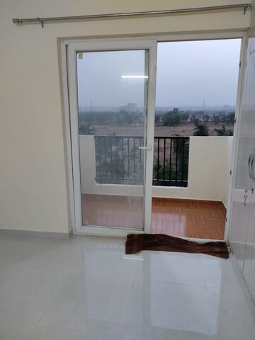 Room in 3 BHK Apartment at GLS Arawali Homes, Sohna Sector 4 – for Sale