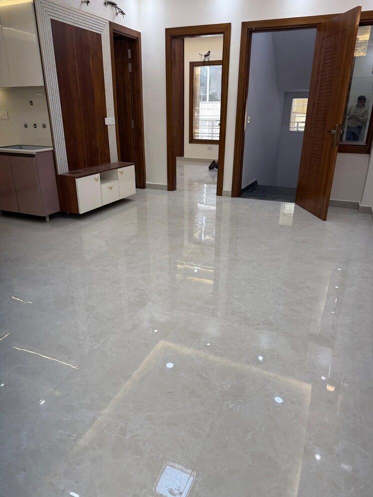 Room, saya-gold-avenue 3 Bedroom 1760 Sq.Ft. Apartment In Vaibhav Khand Ghaziabad 8116285