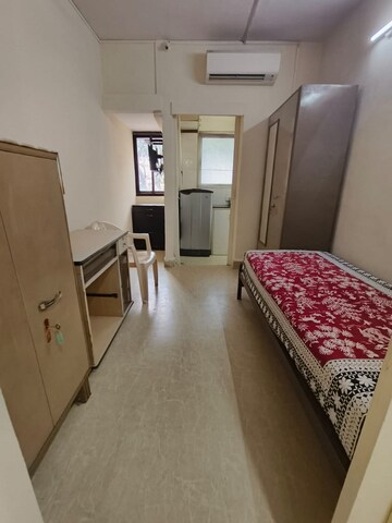 Bedroom in 1 RK Apartment at Santacruz West – for Rent
