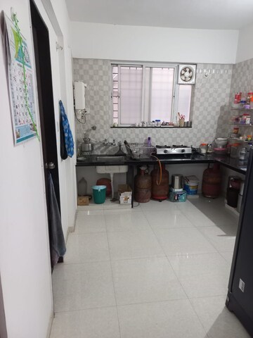 Room in 2 BHK Apartment at Lunkad Akash Towers, Pimple Nilakh – for Rent