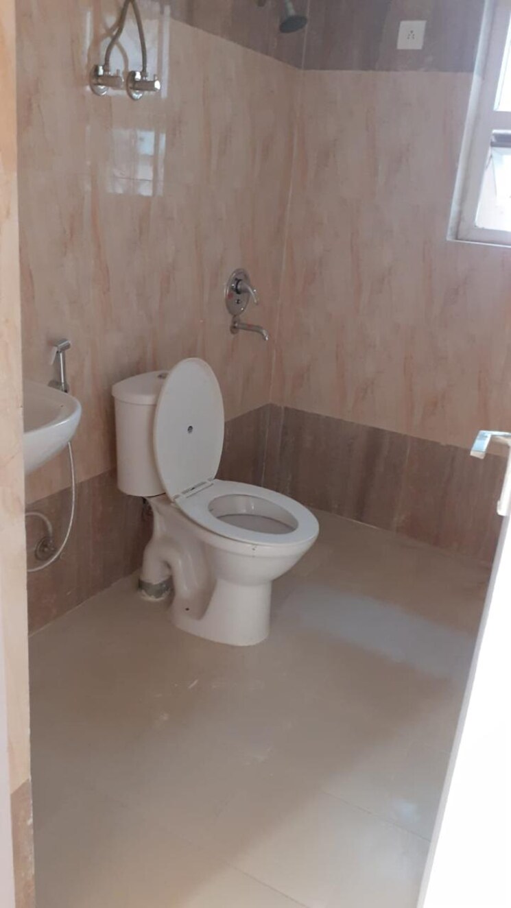 Bathroom, gls-arawali-homes 2 Bedroom 570 Sq.Ft. Apartment In Sohna Sector 4 Gurgaon 8116291