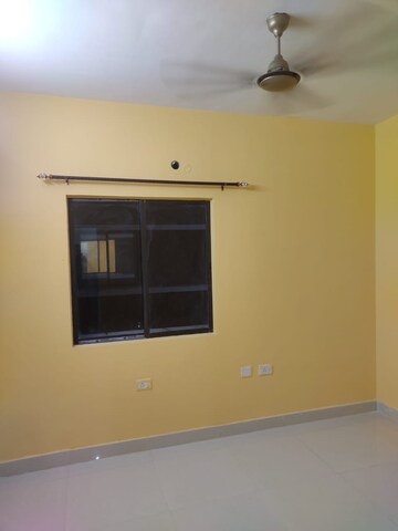 Room in 3 BHK Apartment at DTC Southern Heights, Joka – for Rent