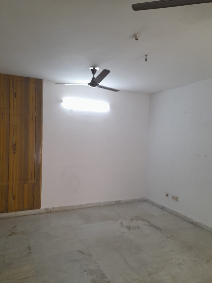 Room, sector 15 ii 3 Bedroom 1800 Sq.Ft. Builder Floor In Sector 15 ii Gurgaon 8116323
