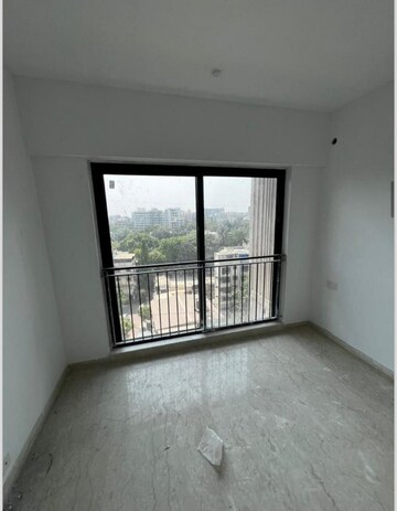 Room in 3 BHK Apartment at Santacruz West – for Rent
